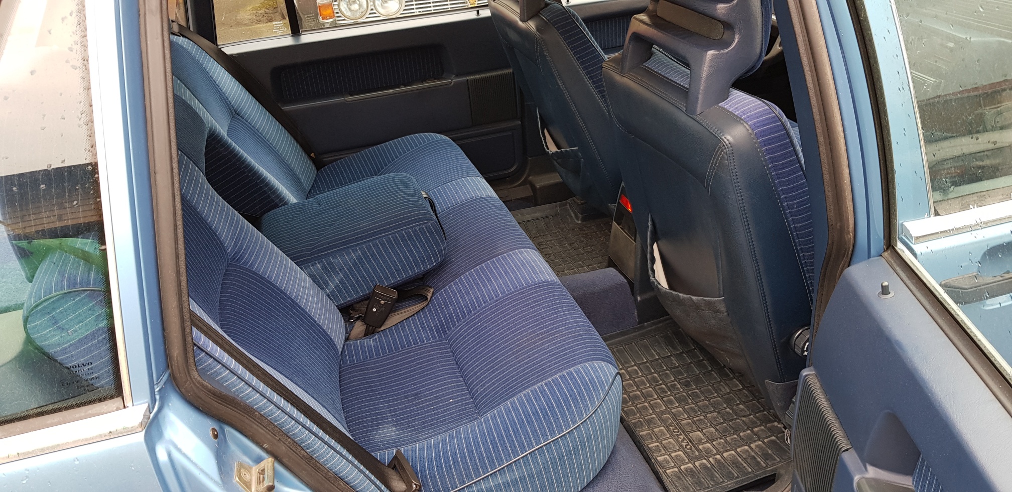 volvo 740 gle automat 131hk 13500 mil | bilmarknaden
